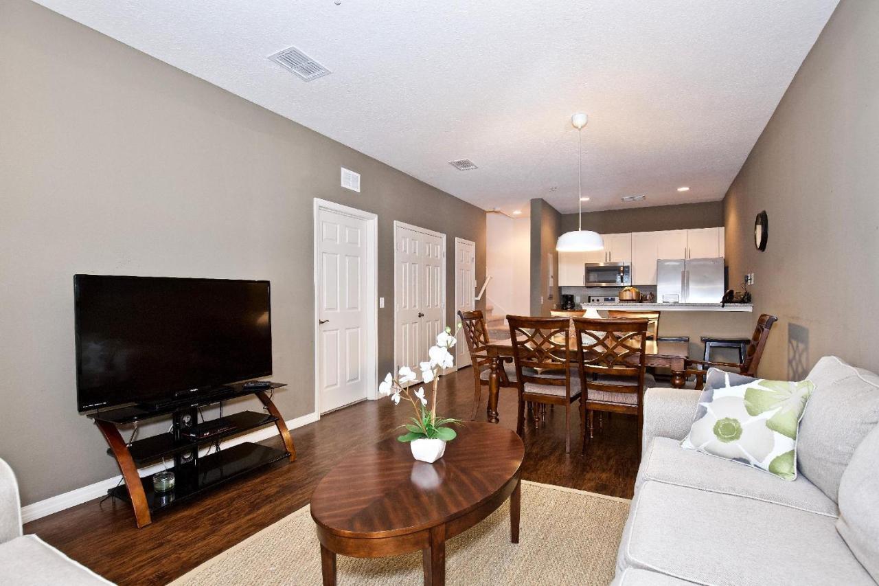 Great And Practical Townhouse In Gated Community, Sleeps 6 10 Min To Disney! Orlando Esterno foto