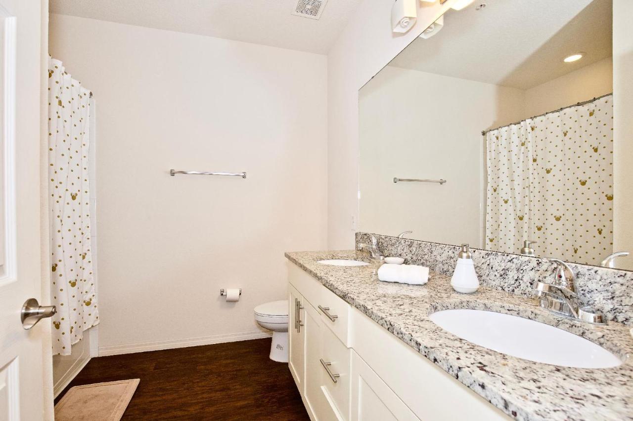 Great And Practical Townhouse In Gated Community, Sleeps 6 10 Min To Disney! Orlando Esterno foto